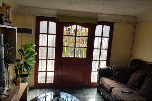 Vendo Casa En Lo Prado De 2 Pisos 3 Dorm. 2 Baños.