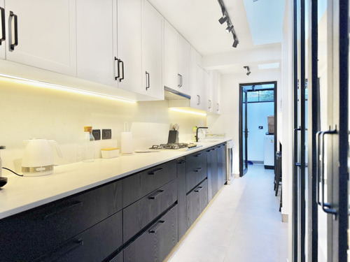 Remodelada Impecable En Condominio