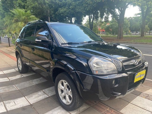 Imagem 2 de 8 de Tucson 2.0 Mpfi Gl 16v 142cv 2wd Gasolina 4p Manual