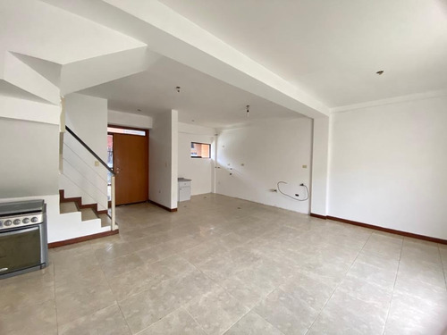 Imagen 4 de 18 de Fernando Guerrero Vende Townhouse En Res Camurí, Urb. Manantial