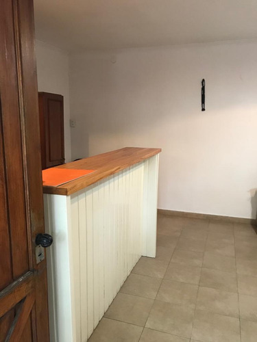 Imagen 3 de 10 de Casa Ph Al Frente En Venta Castelar Norte Retasado