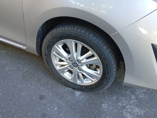 Toyota Yaris 1.5 107Cv Xls Pack Cvt Sedan