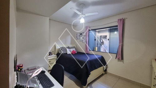Imagem 10 de 15 de Casa De 3 Dormitórios (1 Suíte) Na Região Sul De Londrina - Bairro Cafezal - Mi1272