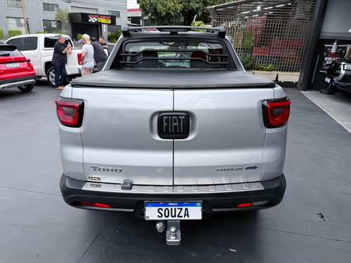 Fiat Toro Freedom 1.8 AT6 4x2 (Flex)