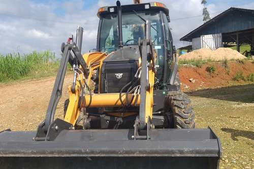 Retroescavadeira Case 580 N 4x4 Ano 2020
