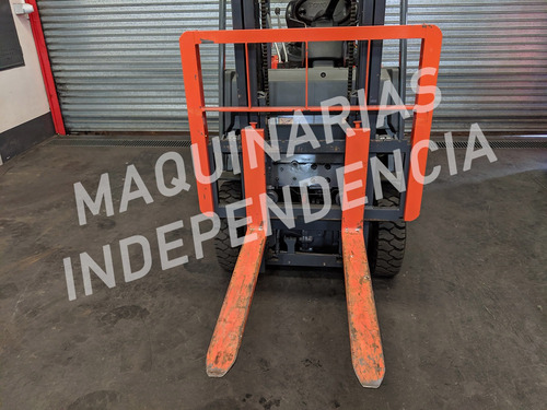 Autoelevador Eléctrico Toyota 900 Kg 4 Mts Compacto