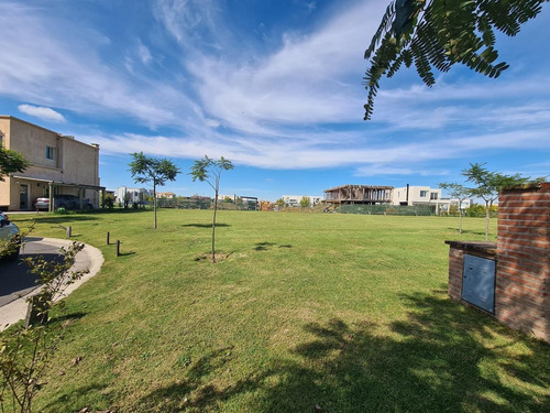 Muy Lindo Lote Interno A Precio Imperdible!