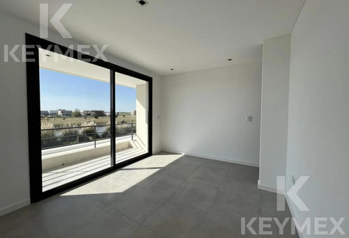 Casa En Venta Barrio Magallanes Frente Al Lago