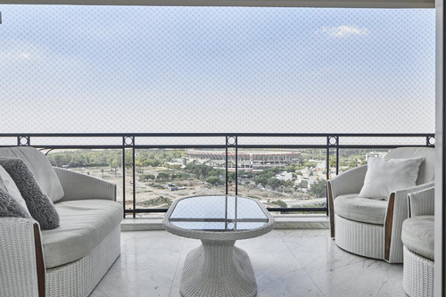 Imagen 4 de 30 de Departamento En Chateau! Piso Alto Con Hermosa Vista!