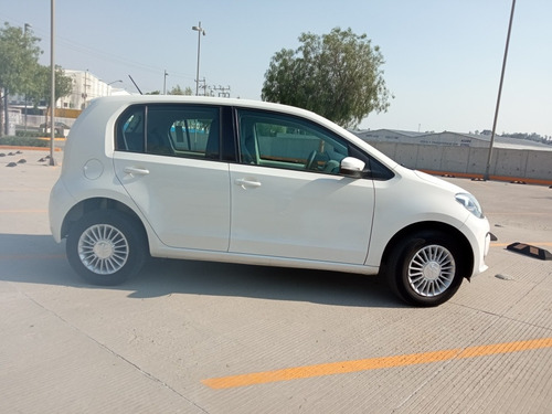 Volkswagen Up! 2016 1.0 Move Up Mt 5 P