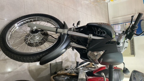 Imagen 5 de 9 de Honda Falcon 400