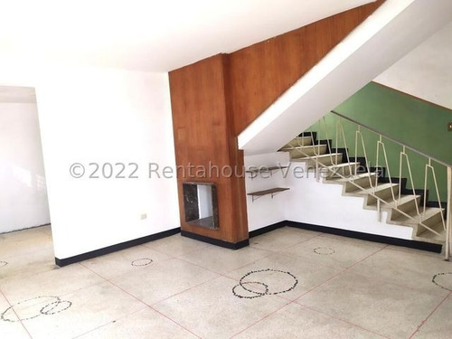 Imagen 9 de 30 de Casas En Venta Zona Centro - Este De Barquisimeto Cod # 23-12140 Centrica Y Con Potencial Comercial. Asesor Inmobiliario Katty Vasquez 412-1498654. Pide Tu Cita! Excelente Oportunidad De Negocio!!....