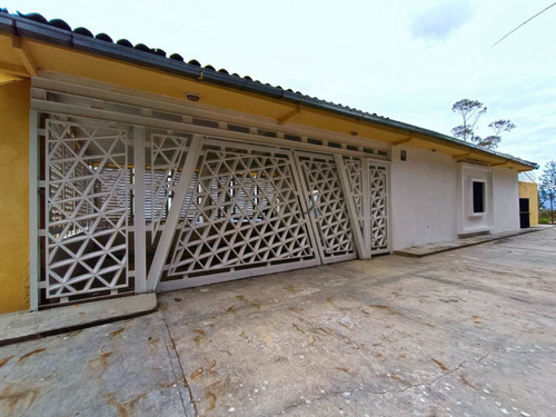 San Antonio De Los Altos En Venta Hermosa Casa Con Terreno En Peña Baja