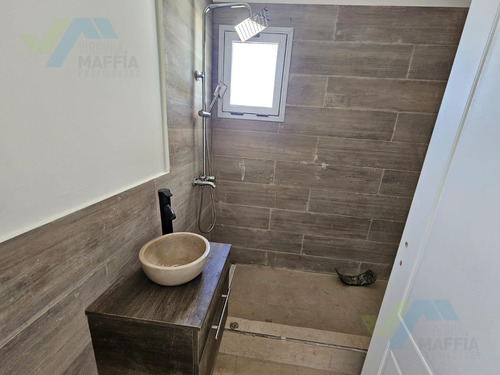 Casa En Venta 4 Ambientes En Santa Lucia - Pilar Del Este