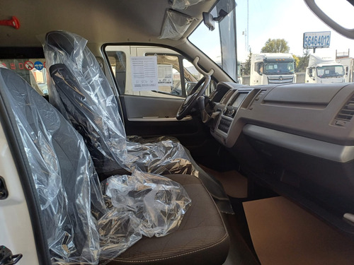 Foton View CS2 FOTON VIEW CS2 16 PASAJEROS INCLUIDO EL CONDUCTOR