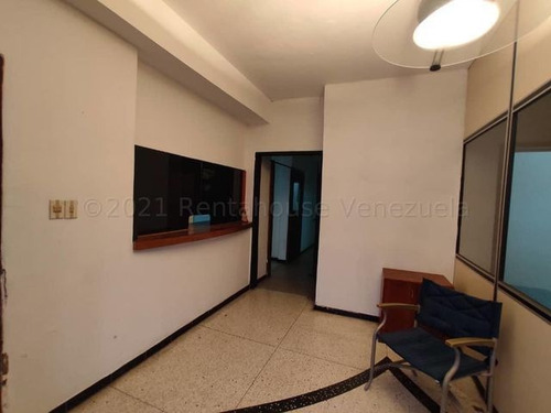 Linda R. 0424-576.7001 Rah#21-19596 Alquila Casa Comercial