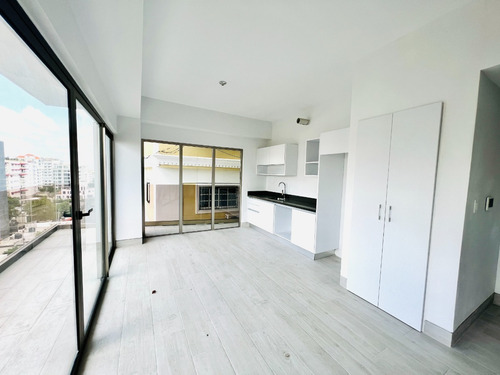 Apartamento Airbnb Con Vista A La Ciudad Próx Naco, Piantini, Serrallés, Paraíso, Evaristo Morales, Ens Julieta, Mirador Sur, Mirador Norte, Los Cacicazgos, La Esperilla, La Julia, Renacimiento, Real