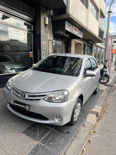 Toyota Etios 1.5 Xs