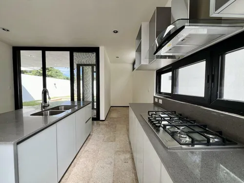 Casa En Privada Al Norte De Mérida