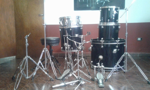 Mapex Venus Series Completa Con Tambor, Fierros Y Banqueta