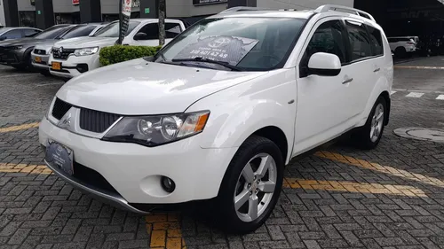 Mitsubishi Outlander 3.0 4X4 At