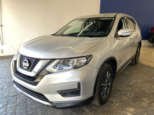 Nissan X-Trail 2.5 Sense 3 Row Cvt