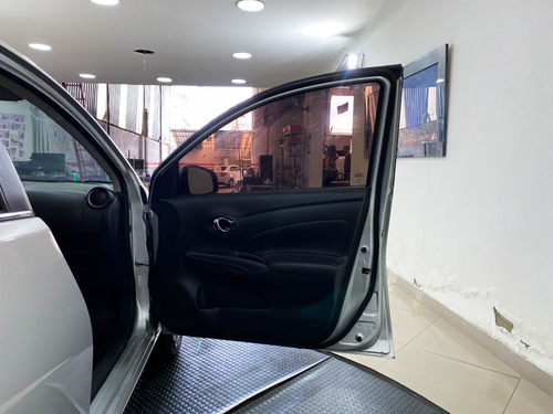 Imagem 7 de 20 de Nissan Versa 1.6 16v Sl Aut. 4p