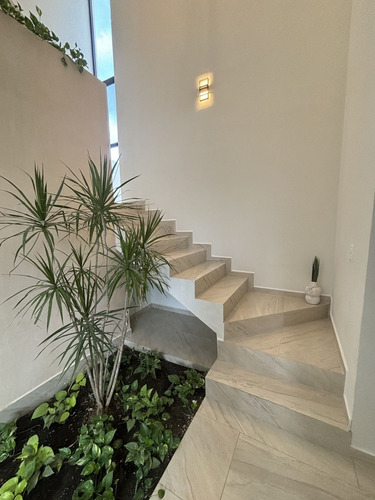 Moderna Casa De 3 Recámaras En Real Montejo Entrega En 6 Meses