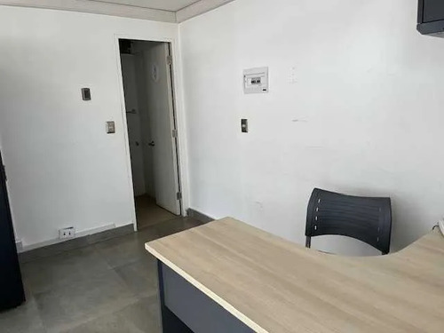 Amplia Oficina De 140 M2 Y 5 Estacionamientos (158533)