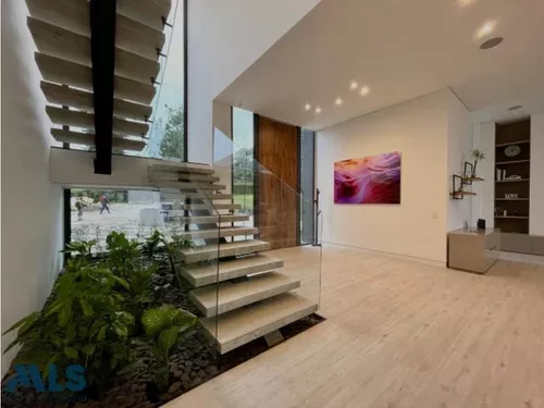 Estrena. ¡imponente Y Perfecta! Piscina, Jacuzzi,...(mls#242405)