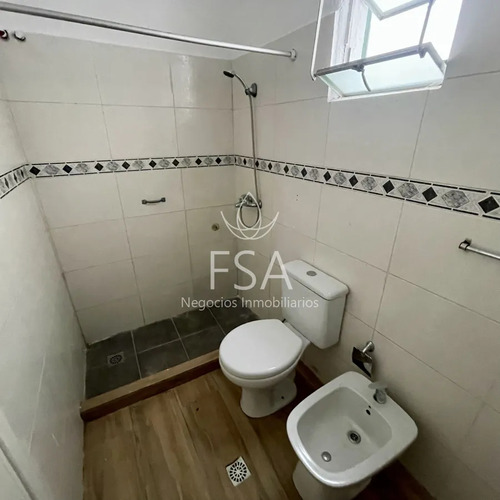 Alquiler Casa Ph 2 Dormitorios Azotea Uso Exclusivo Pocitos Montevideo St