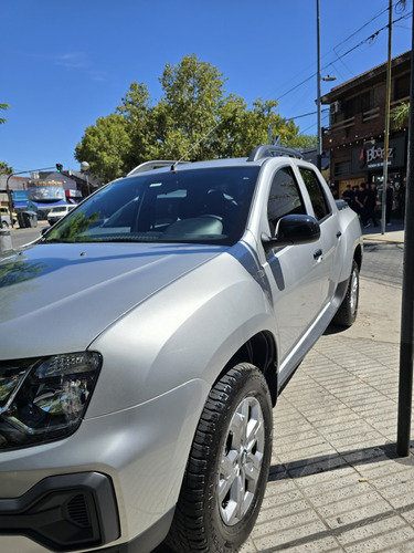 Renault Duster Oroch Emotion 1.6 Nafta