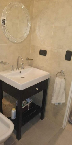Imagen 12 de 15 de Venta - Casa - Ph - Hurlingham- Jardín - Parrilla - Lavadero- Cochera