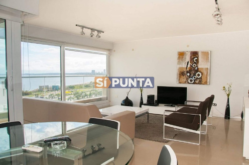 Imagen 4 de 18 de Apartamento En Alquiler Anual