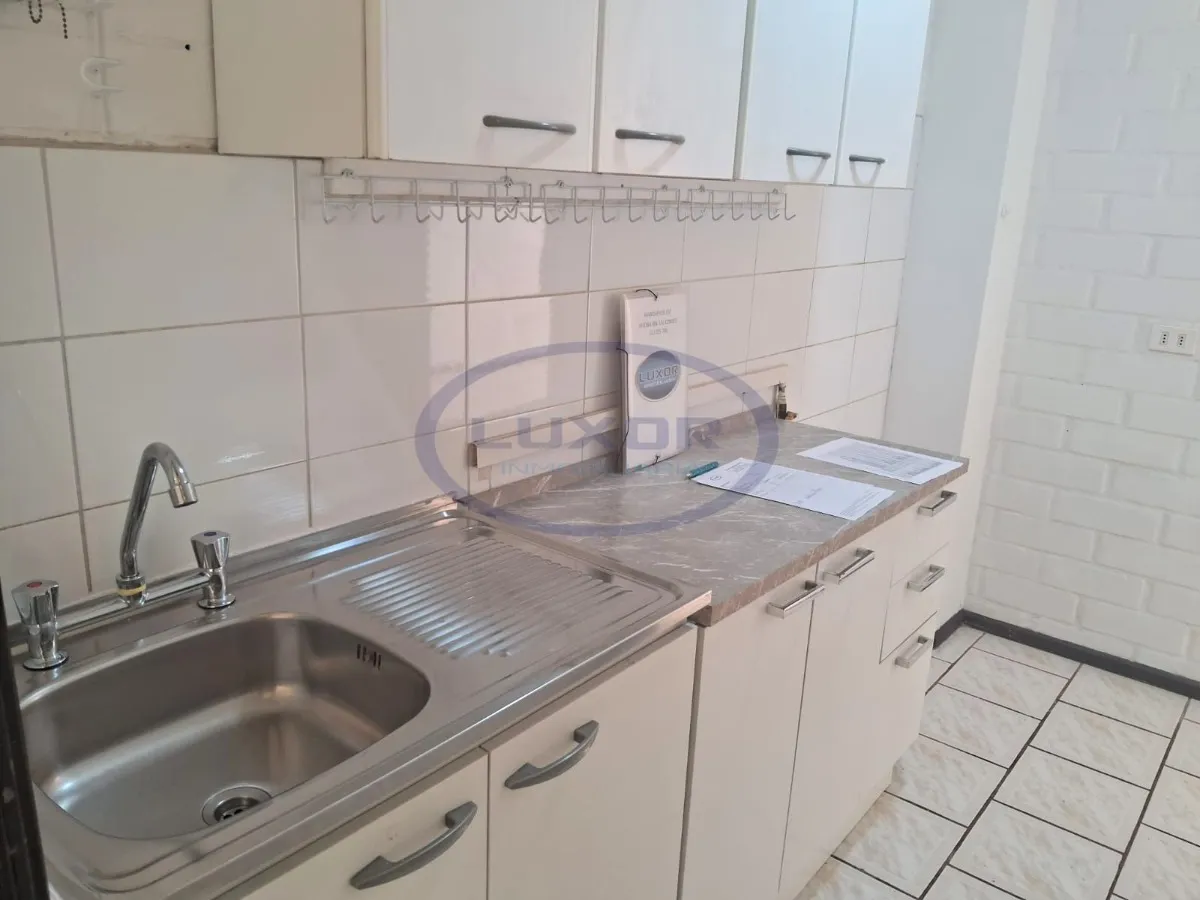 Imagen 5 de 21 de Casa Impecable Recien Pintada En Pasaje Cerrado