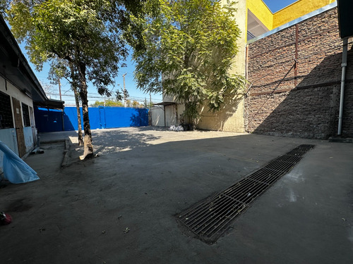 Arriendo De Bodega Con Excelente Ubicación Metro Einstein