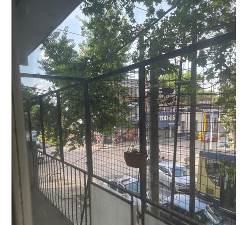 Imagen 6 de 8 de Departamento 2 Amb 1/2 Al Frente Alquila