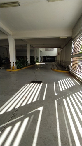 Imagen 13 de 14 de Espectacular Y Amplio Apartamento De 350 Mt2, En La Caracola