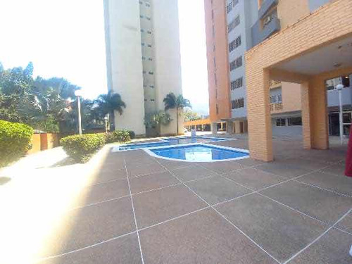 Norail Machado Vende Apartamento En Resd Sun Suites Mañongo