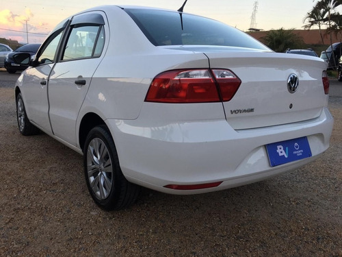 Imagem 3 de 9 de Volkswagen Voyage 1.6 Msi Total 2020