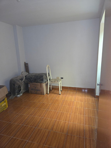 Edificio En Venta En Los Olivos Con Proyección Para Un Comercio Hostal.
