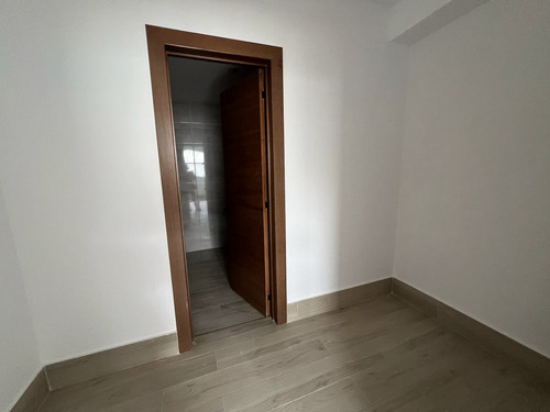 Penthouse De 3 Habitaciones En Los Cacicazgos- Listo Para Entrega