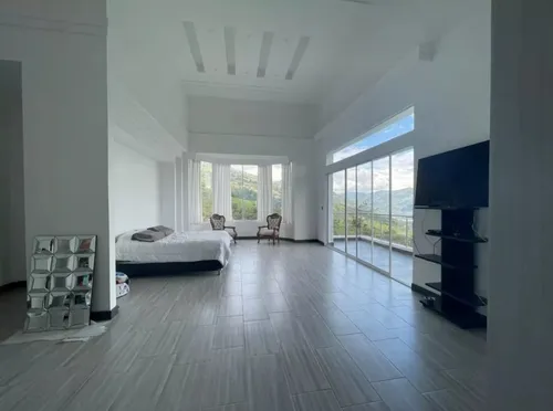 Finca Moderna En Copacabana