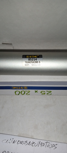 Cilindro Neumático Doble Efecto 25x200 Stnc