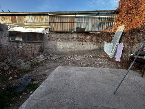 Calle Pedro Aguirre Cerda, Metro Santa Rosa (74923)