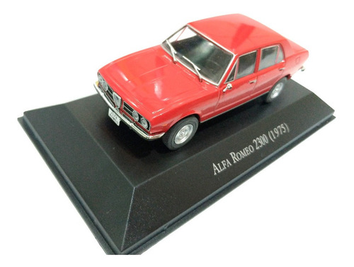 Miniatura Alfa Romeo 2300 (1975) Carros Inesquecíveis - 1/43