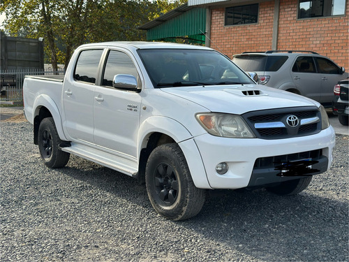 Toyota Hilux 3.0 Srv Cab. Dupla 4x4 4p