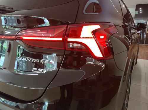 Hyundai Santa Fe 2.5T Limited Tech Dct