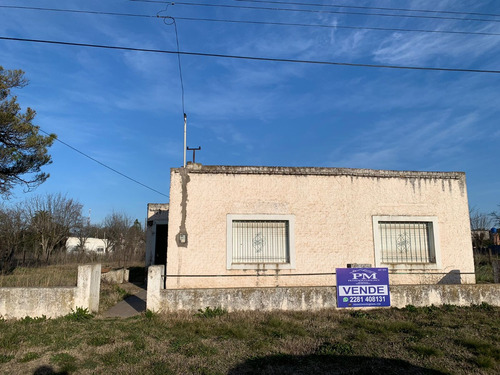 Casa Con Amplio Terreno