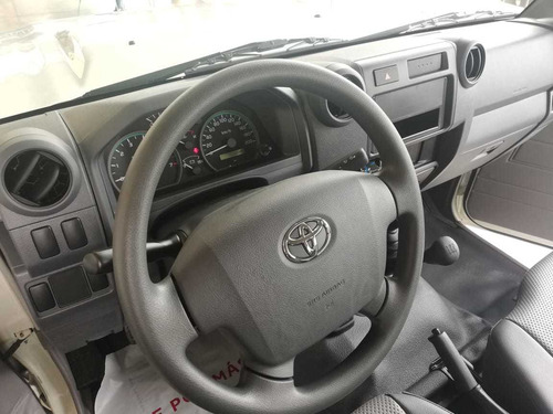 Toyota Land Cruiser 78 Cabinado - Entrega Inmediata